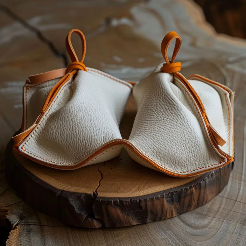 Mitä hyötyä on nahkakorujen pussin käytöstä?